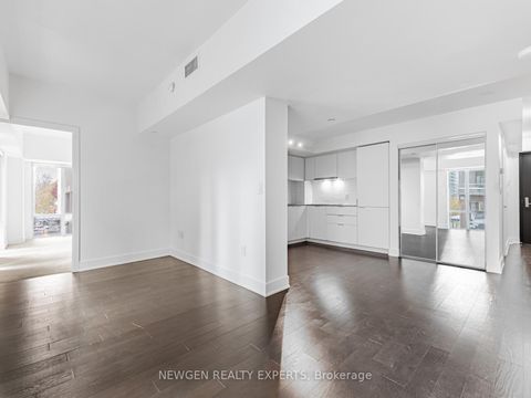 Photo 17 at 208 - 955 Bay Street, Bay Street Corridor, Toronto