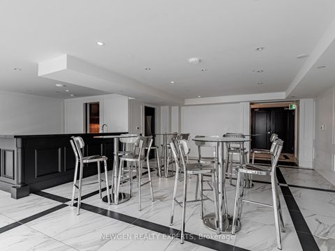 Photo 37 at 208 - 955 Bay Street, Bay Street Corridor, Toronto