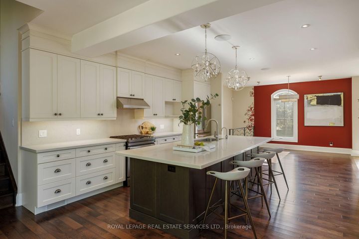 Photo 12 at 2448 Bridge Road, WO West, Oakville