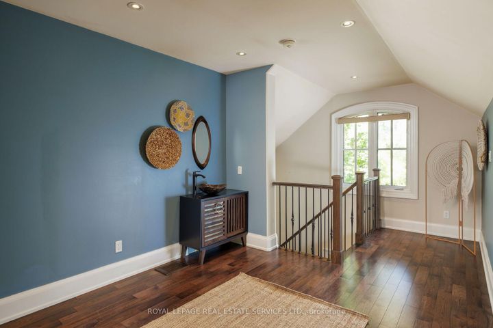 Photo 17 at 2448 Bridge Road, WO West, Oakville