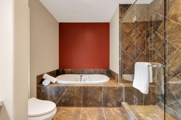 Photo 22 at 2448 Bridge Road, WO West, Oakville