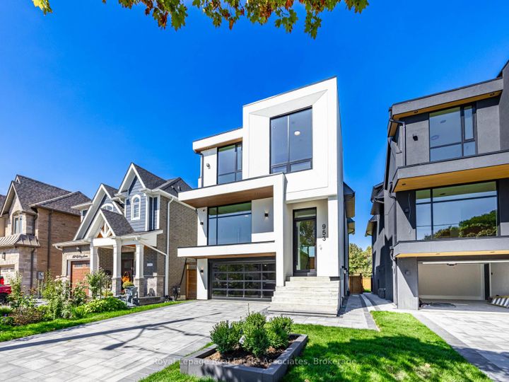 Photo 1 at 953 Halliday Avenue, Lakeview, Mississauga