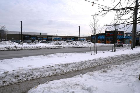 Photo 17 at 135 - 80 Parrotta Drive, Pelmo Park W5, Toronto