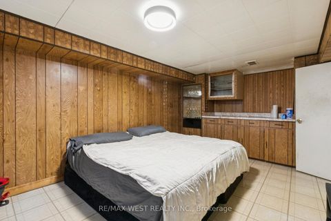 Photo 7 at 562 Alliance Avenue, Smythe, Toronto