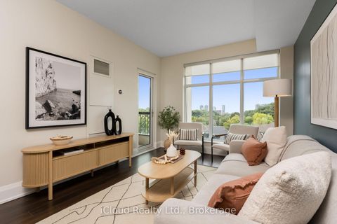 Photo 10 at 714 - 1 Old Mill Drive, Swansea, Toronto