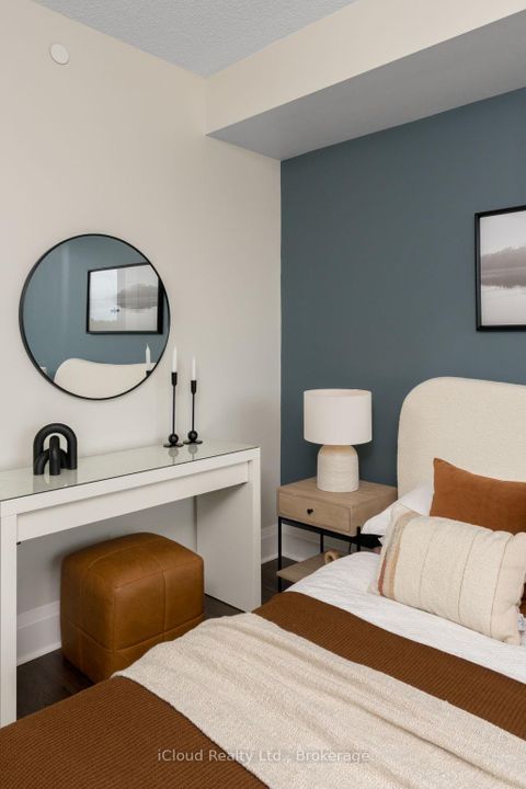 Photo 19 at 714 - 1 Old Mill Drive, Swansea, Toronto