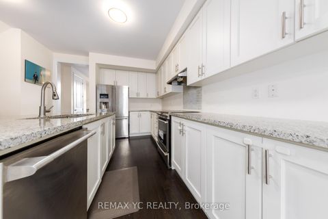 Photo 12 at 33 Duncombe Lane, South Richvale, Richmond Hill