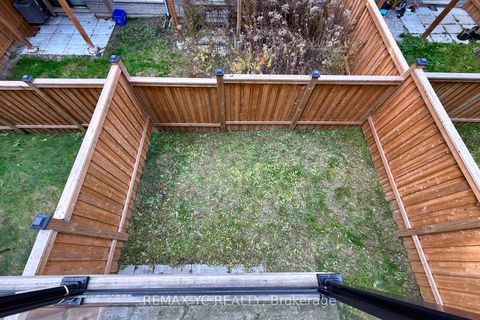 Photo 43 at 33 Duncombe Lane, South Richvale, Richmond Hill