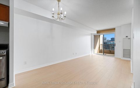 Photo 3 at 1508 - 3880 Duke Of York Boulevard, City Centre, Mississauga