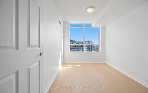 Photo 15 at 1508 - 3880 Duke Of York Boulevard, City Centre, Mississauga