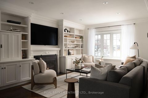 Photo 2 at 37 Wilgar Road, Kingsway South, Toronto