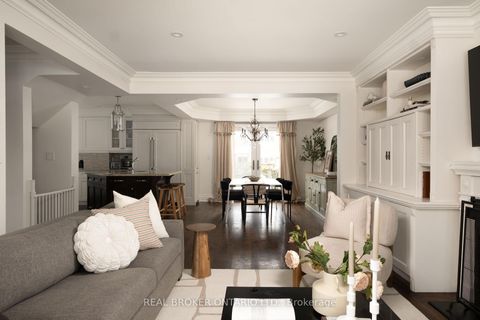 Photo 9 at 37 Wilgar Road, Kingsway South, Toronto