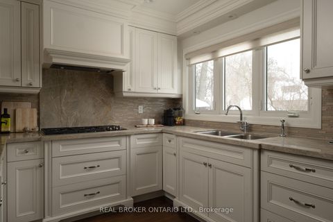 Photo 15 at 37 Wilgar Road, Kingsway South, Toronto