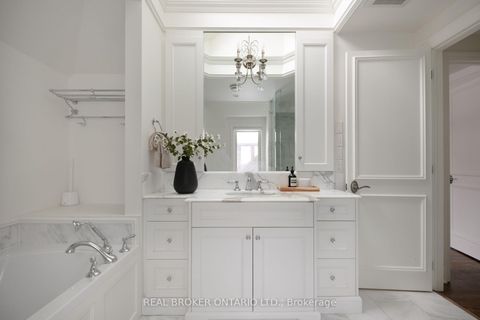 Photo 32 at 37 Wilgar Road, Kingsway South, Toronto