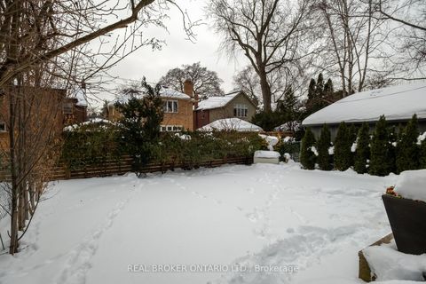 Photo 42 at 37 Wilgar Road, Kingsway South, Toronto