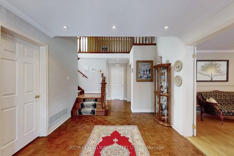 Photo 21 at 28 WHITE LODGE Crescent, Mill Pond, Richmond Hill