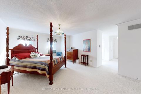 Photo 30 at 28 WHITE LODGE Crescent, Mill Pond, Richmond Hill