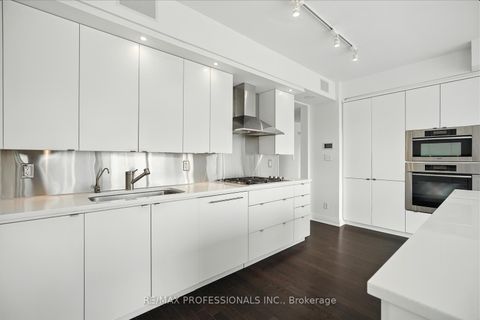 Photo 14 at 1401 - 1430 Yonge Street, St. Clair, Toronto