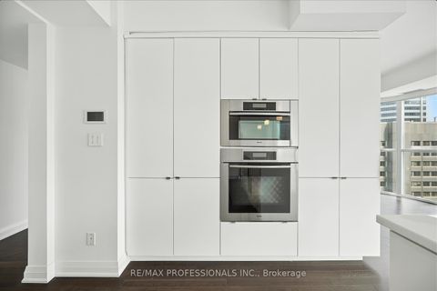 Photo 17 at 1401 - 1430 Yonge Street, St. Clair, Toronto