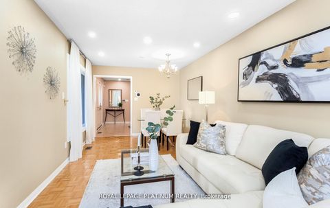 Photo 10 at 4 Skipperhill Crescent, Rouge E11, Toronto