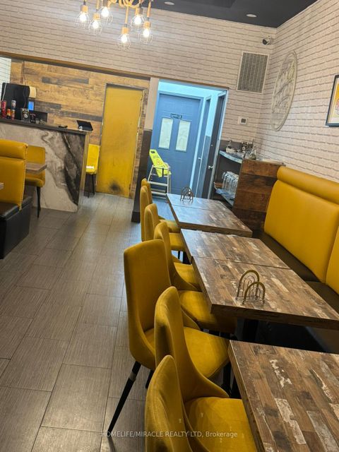 Photo 3 at 1348 Kennedy Road, Dorset Park, Toronto