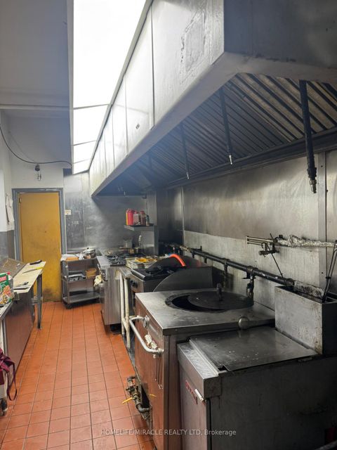 Photo 7 at 1348 Kennedy Road, Dorset Park, Toronto