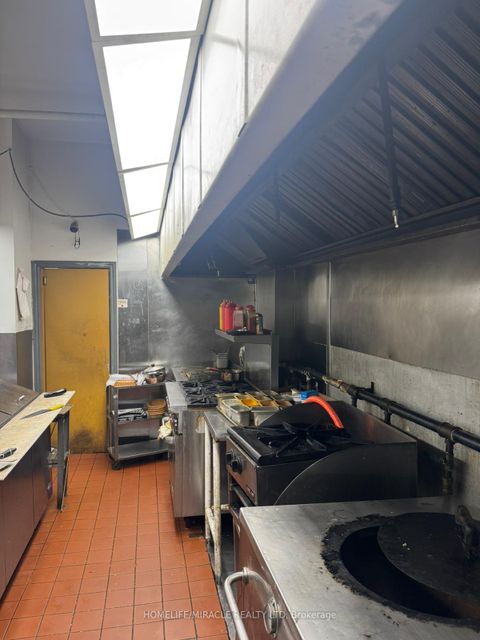 Photo 8 at 1348 Kennedy Road, Dorset Park, Toronto