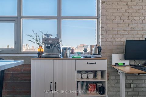 Photo 11 at PH3 - 2154 Dundas Street W, Roncesvalles, Toronto