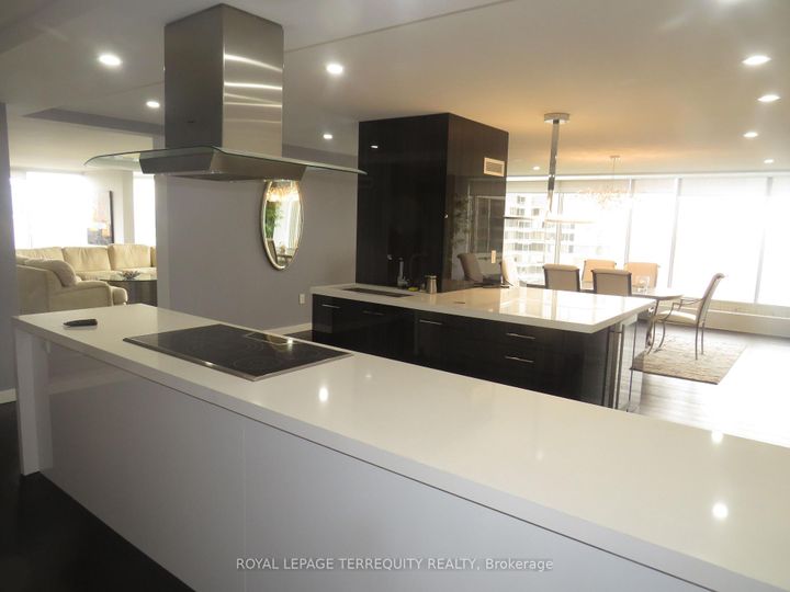 Photo 6 at 3305 - 2045 Lake Shore Boulevard W, Mimico, Toronto