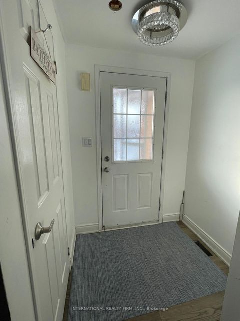 Photo 1 at 63 Wessenger Drive, Holly, Barrie