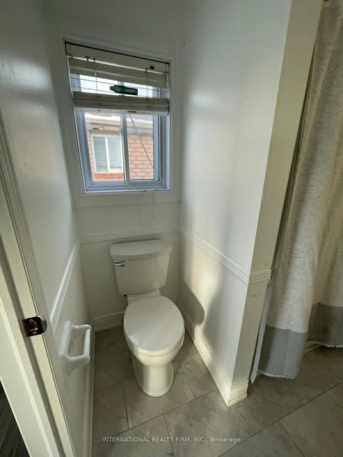 Photo 15 at 63 Wessenger Drive, Holly, Barrie