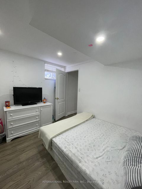 Photo 41 at 63 Wessenger Drive, Holly, Barrie