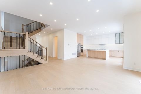 Photo 8 at 85 Post Oak Drive, Jefferson, Richmond Hill