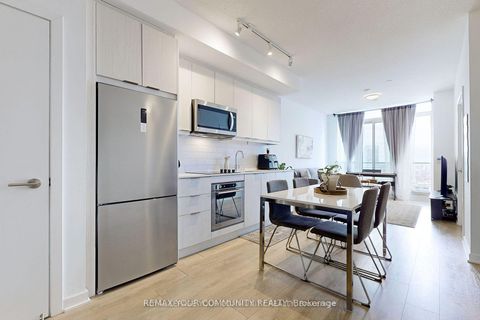 Photo 9 at 2403 - 38 FOREST MANOR Road, Henry Farm, Toronto