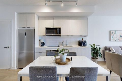 Photo 15 at 2403 - 38 FOREST MANOR Road, Henry Farm, Toronto