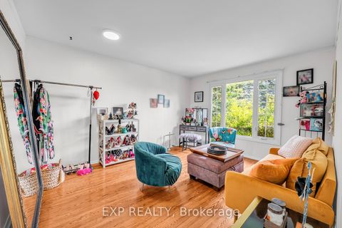 Photo 13 at 223 Violet Court, Centennial, Oshawa