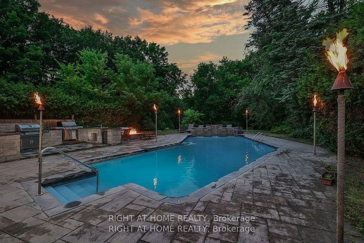 Photo 34 at 40 Heathview Avenue, Bayview Village, Toronto