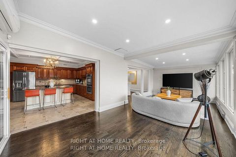 Photo 14 at 40 Heathview Avenue, Bayview Village, Toronto