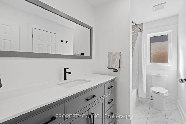 Photo 21 at 44 Andrew Hill Drive, Vellore Village, Vaughan