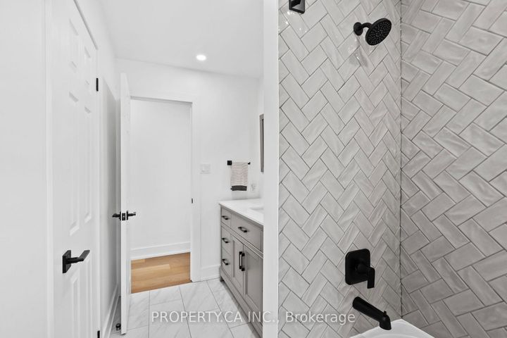 Photo 22 at 44 Andrew Hill Drive, Vellore Village, Vaughan