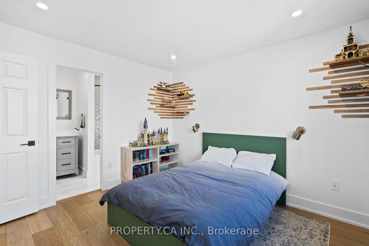 Photo 24 at 44 Andrew Hill Drive, Vellore Village, Vaughan