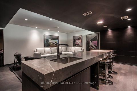 Photo 11 at 3304 - 8 The Esplanade Avenue, Waterfront Communities C8, Toronto