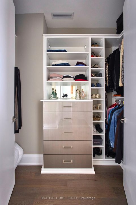 Photo 10 at 2003 - 20 Brin Drive, Humber Valley, Toronto