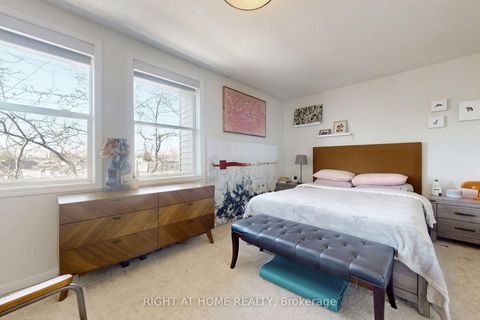Photo 6 at 213 - 55 Halton Street, Bellwoods, Toronto