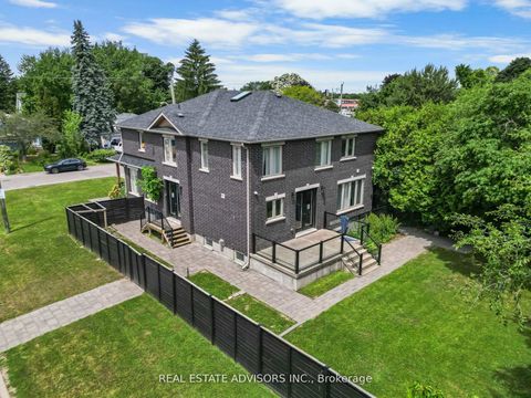 Photo 2 at 69 Fenwood Heights, Cliffcrest, Toronto