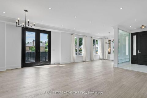 Photo 4 at 69 Fenwood Heights, Cliffcrest, Toronto