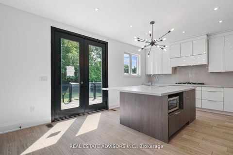 Photo 13 at 69 Fenwood Heights, Cliffcrest, Toronto