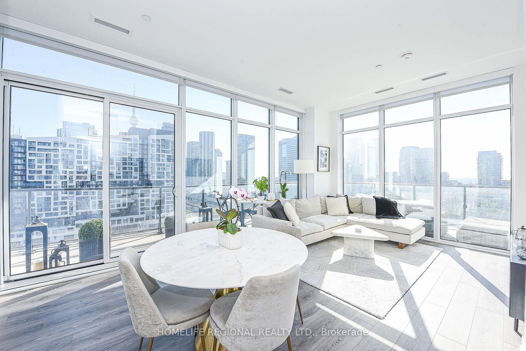 PH19 - 9 Tecumseth Street, Niagara, Toronto 