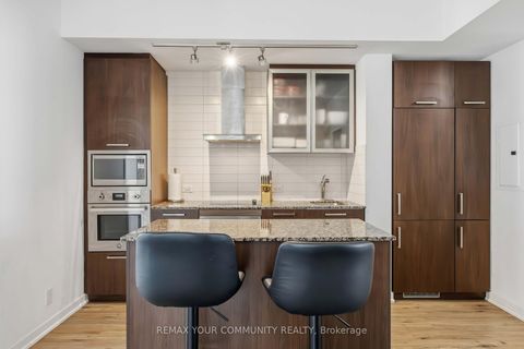 Photo 9 at 2302 - 14 York Street, Waterfront Communities C1, Toronto