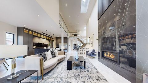 Photo 5 at 84 Murray Drive, Aurora Highlands, Aurora